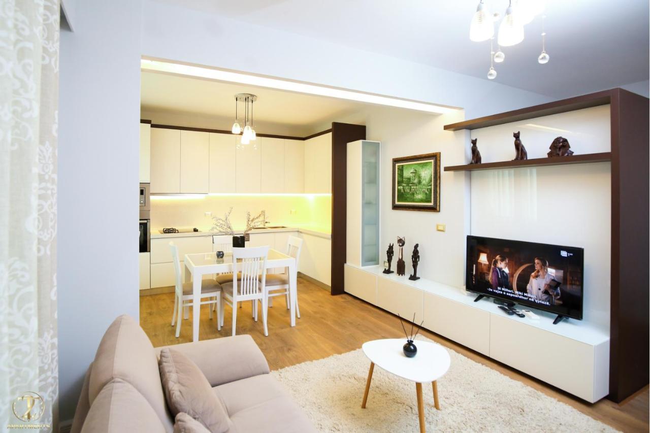 T2 City Apartments Vlorë Buitenkant foto