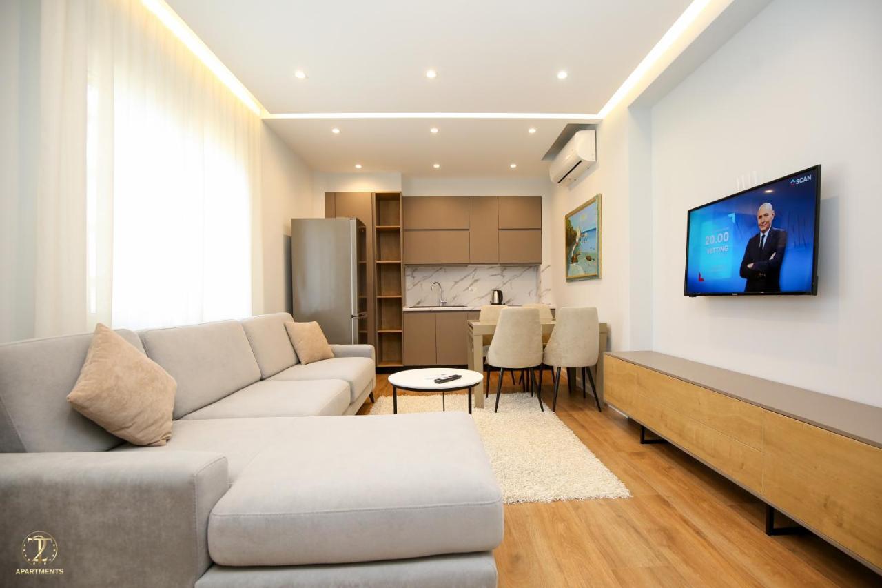T2 City Apartments Vlorë Buitenkant foto