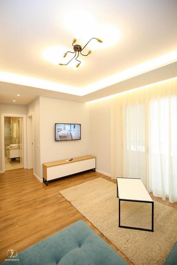 T2 City Apartments Vlorë Buitenkant foto